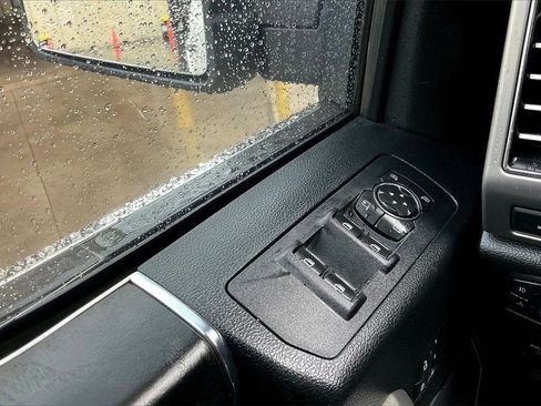 Used 2018 Ford F150 Platinum w/ Equipment Group 701A Luxury image 40