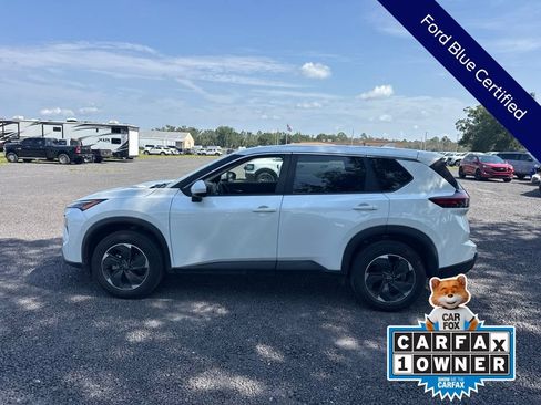 Used 2025 Nissan Rogue SV AWD/4WD image 3