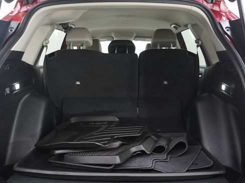 Used 2025 Honda CR-V LX image 9