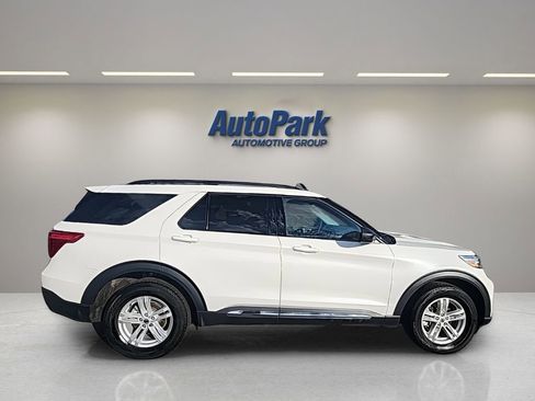 Certified 2024 Ford Explorer XLT w/ Equipment Group 202A AWD/4WD image 9