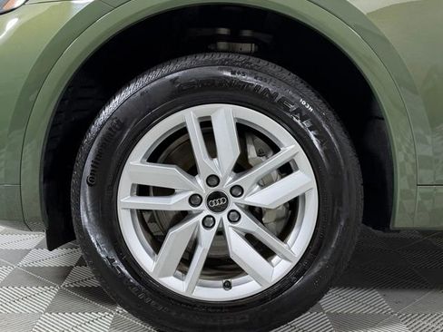 Used 2023 Audi Q5 2.0T Premium w/ Convenience Package image 9