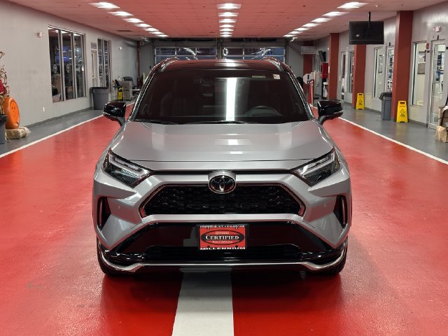 Certified 2025 Toyota RAV4 XSE w/ Premium Package AWD/4WD image 8
