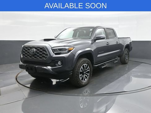 Used 2022 Toyota Tacoma TRD Sport w/ TRD Premium Sport Package AWD/4WD image 3
