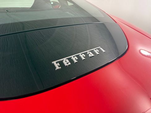 Used 2021 Ferrari Roma RWD image 8