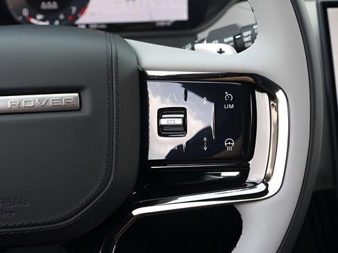 New 2026 Land Rover Range Rover Velar S image 21