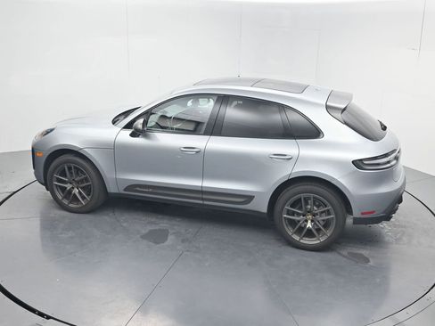 Used 2024 Porsche Macan Turbo AWD/4WD image 52