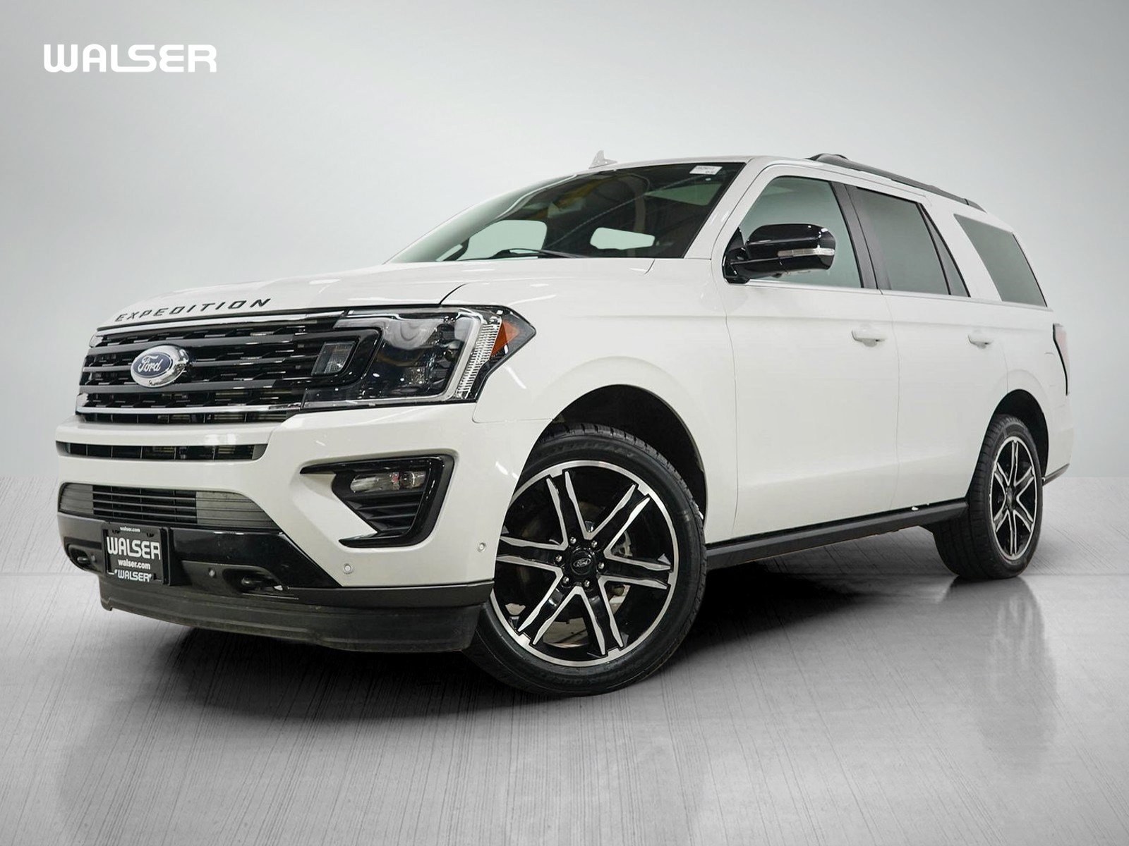 Used 2021 Ford Expedition Limited AWD/4WD image 1