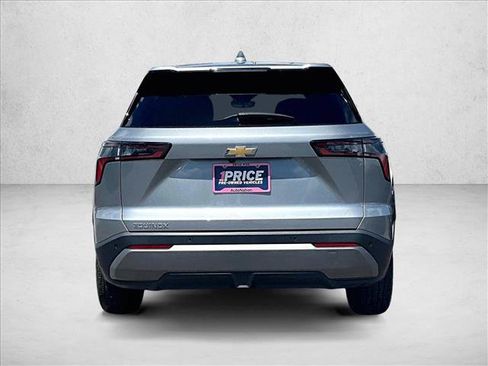 Certified 2025 Chevrolet Equinox LT w/ Safety and Technology Package FWD image 4