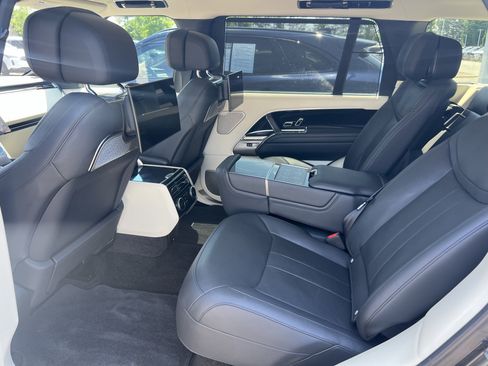 Certified 2023 Land Rover Range Rover Long Wheelbase Autobiography AWD/4WD image 29