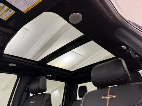 Used 2024 Ford F250 Platinum w/ FX4 Off-Road Package image 22