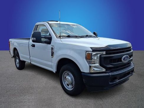 Used 2022 Ford F250 XL w/ Power Equipment Group RWD image 3