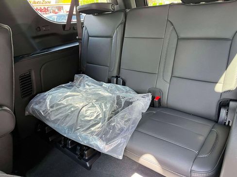 New 2026 GMC Yukon XL Denali AWD/4WD image 18