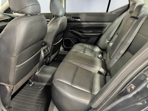 Used 2020 Nissan Altima 2.5 SL FWD image 21