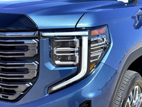 Used 2025 GMC Sierra 1500 Denali Ultimate image 4