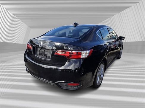 Used 2018 Acura ILX image 3