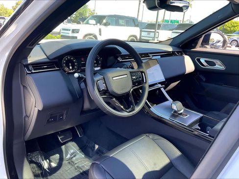 New 2026 Land Rover Range Rover Velar Dynamic SE AWD/4WD image 8
