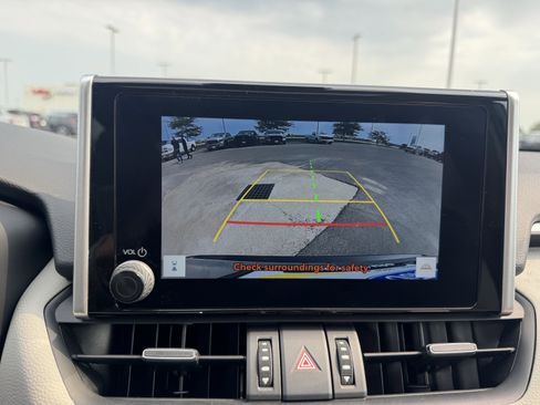 Used 2024 Toyota RAV4 XLE Premium image 23