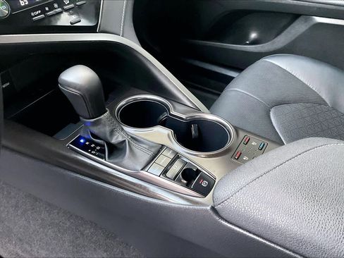 Used 2024 Toyota Camry XSE image 16