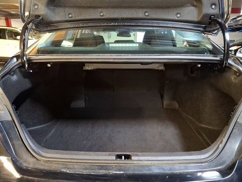 Used 2025 Toyota Camry LE image 28