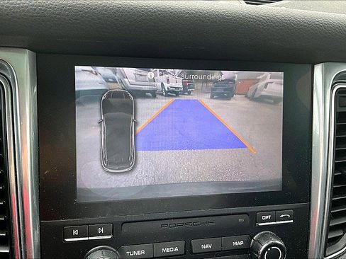 Used 2017 Porsche Macan image 21