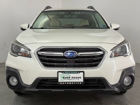 Used 2018 Subaru Outback 2.5i Premium AWD/4WD image 2