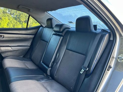 Used 2017 Toyota Corolla SE FWD image 14