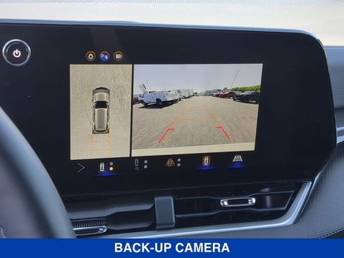 New 2025 Chevrolet Equinox LT w/ Safety and Technology Package FWD image 14