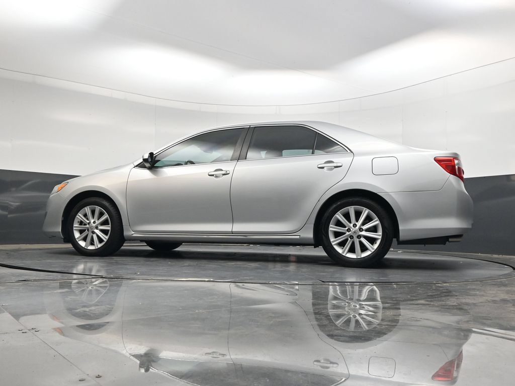 Used 2012 Toyota Camry XLE FWD image 35
