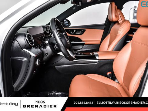 Used 2025 Mercedes-Benz C 300 4MATIC Sedan image 16