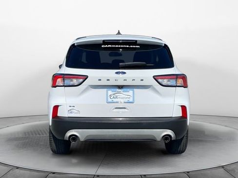 Used 2021 Ford Escape SE image 4