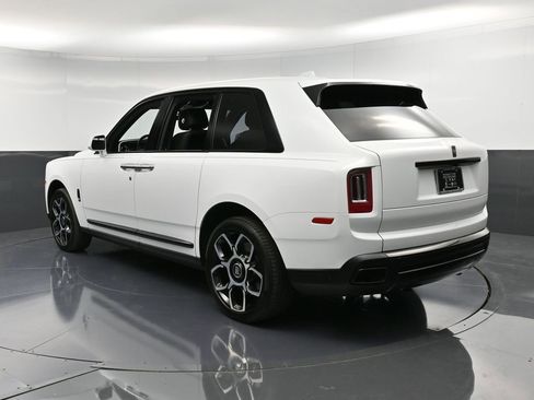 Certified 2021 Rolls-Royce Cullinan Black Badge image 3