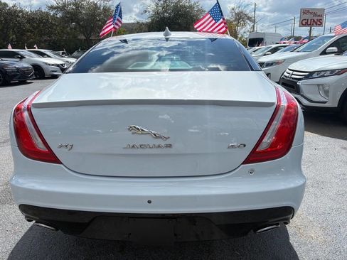 Used 2016 Jaguar XJ Supercharged image 4