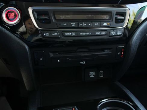 Used 2019 Honda Pilot Touring image 21