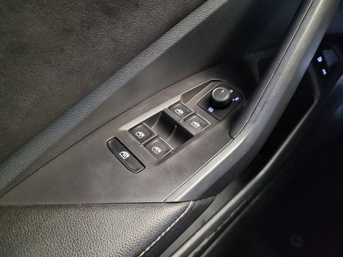 Used 2023 Volkswagen Jetta Sport image 27