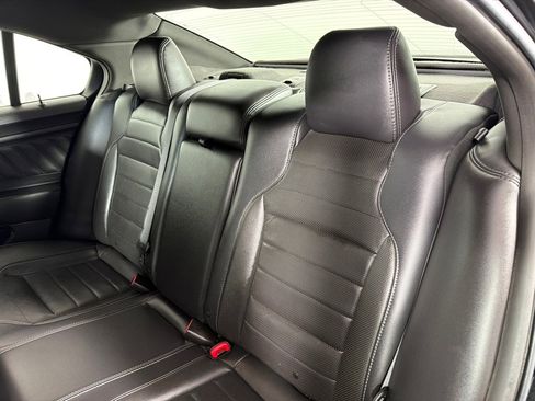 Used 2013 Ford Taurus SHO image 21