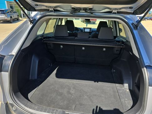 Used 2021 Toyota RAV4 XLE image 13