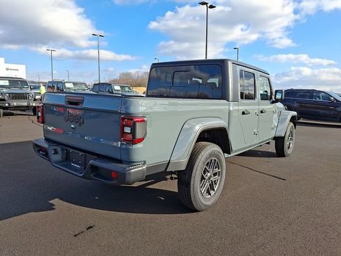 New 2026 Jeep Gladiator Sport AWD/4WD image 7