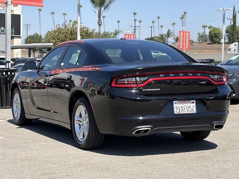 Used 2022 Dodge Charger SXT RWD image 39