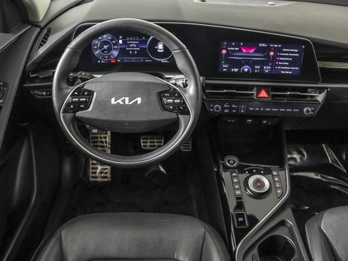 Used 2023 Kia Niro Wave w/ Wave Preserve Package image 40
