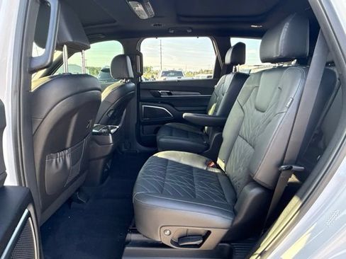 Used 2024 Kia Telluride SX X-Line AWD/4WD image 18