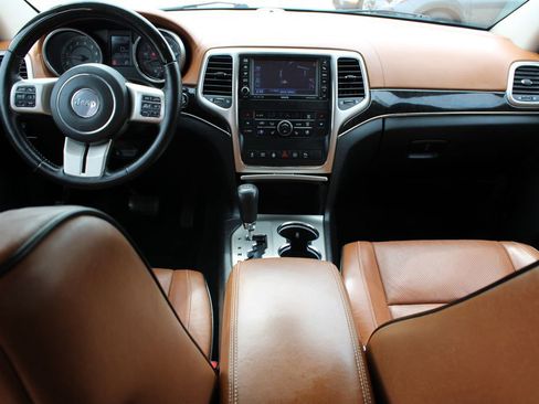Used 2012 Jeep Grand Cherokee Overland Summit image 23