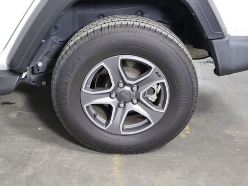 Used 2022 Jeep Wrangler Unlimited Sport AWD/4WD image 40