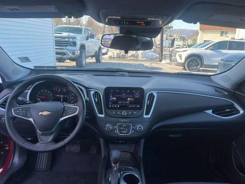 Used 2023 Chevrolet Malibu RS image 10