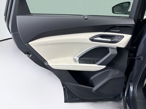 Certified 2025 Audi Q5 Premium Plus w/ Premium Plus image 25