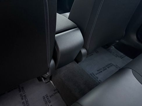 Used 2025 Honda Civic Sport image 26