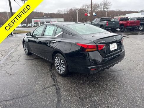 Used 2024 Nissan Altima 2.5 SV AWD/4WD image 6