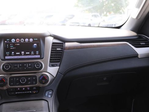 Used 2019 GMC Yukon XL Denali w/ Denali Ultimate Package AWD/4WD image 27