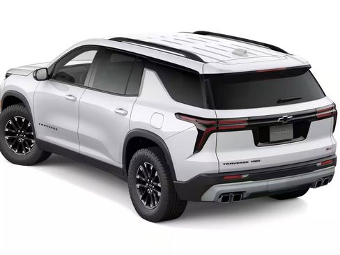 New 2026 Chevrolet Traverse Z71 image 5