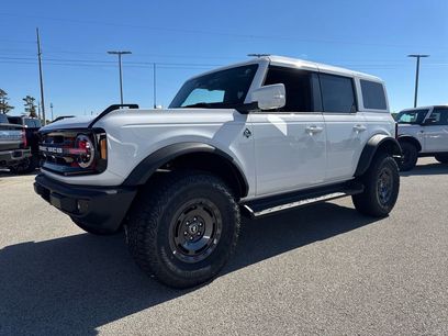 New 2025 Ford Bronco Outer Banks