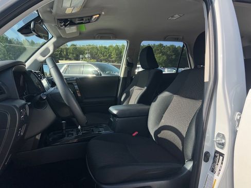 Used 2024 Toyota 4Runner TRD Off-Road image 17